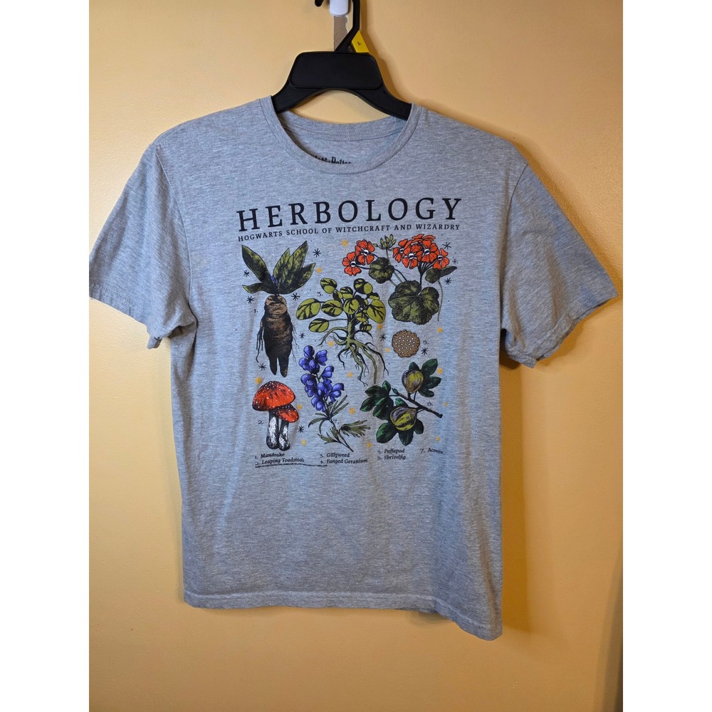 Harry Potter Herbology Hogwarts Graphic Tee Gray Mens Medium Wizarding World